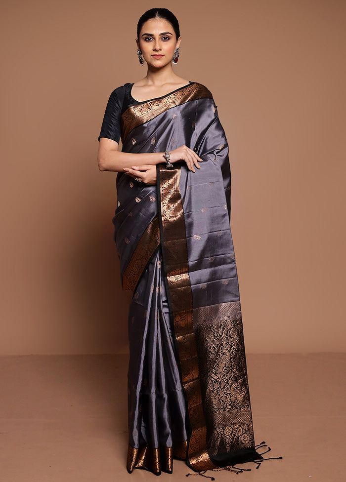 Grey Handloom Kanchipuram Pure Silk Saree With Blouse Piece