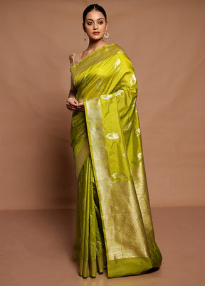 Green Dupion Silk Saree With Blouse Piece