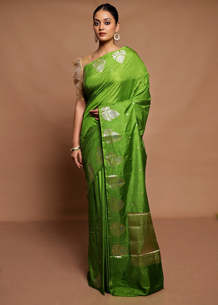 Green Dupion Silk Saree With Blouse Piece