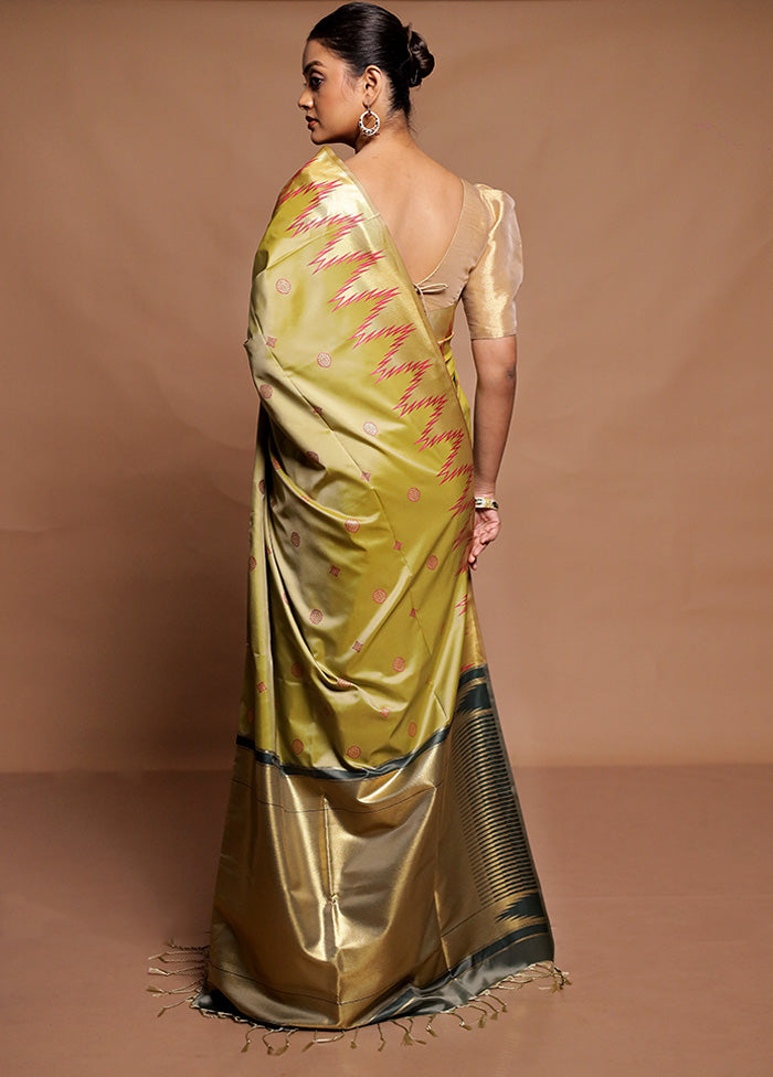 Green Kanjivaram Silk Saree With Blouse Piece