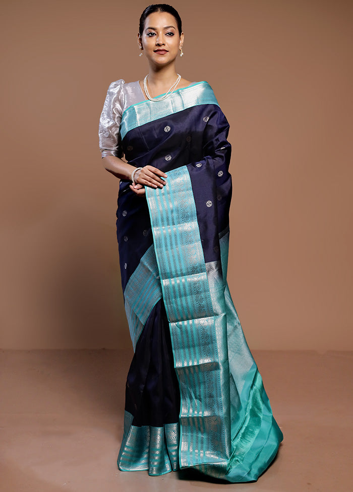 Blue Handloom Kanjivaram Pure Silk Saree With Blouse Piece