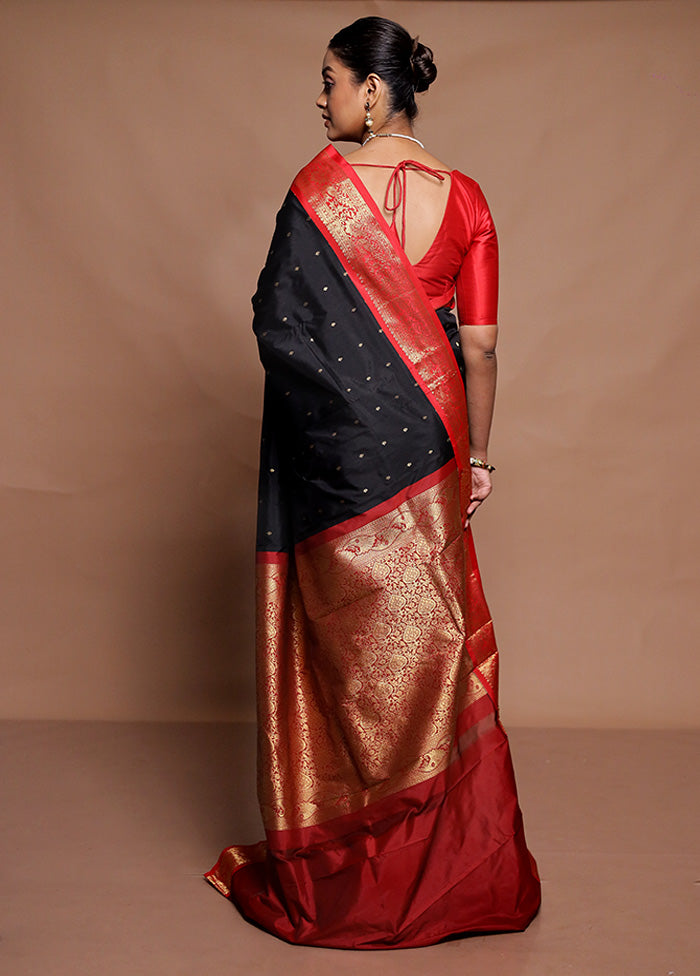 Black Kanjivaram Silk Saree With Blouse Piece