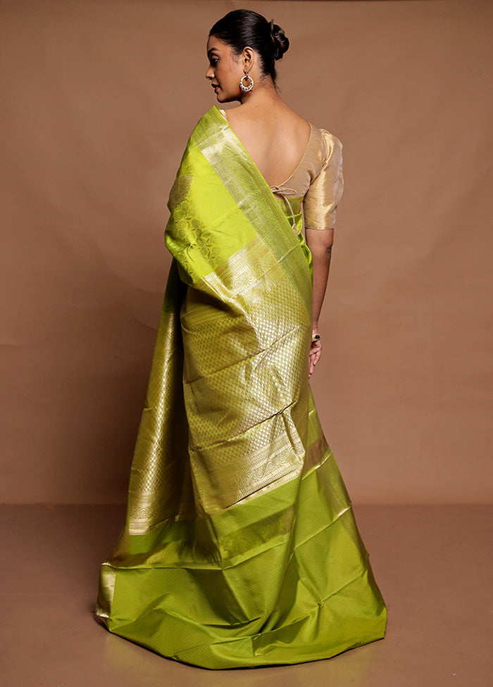 Green Handloom Kanchipuram Pure Silk Saree With Blouse Piece