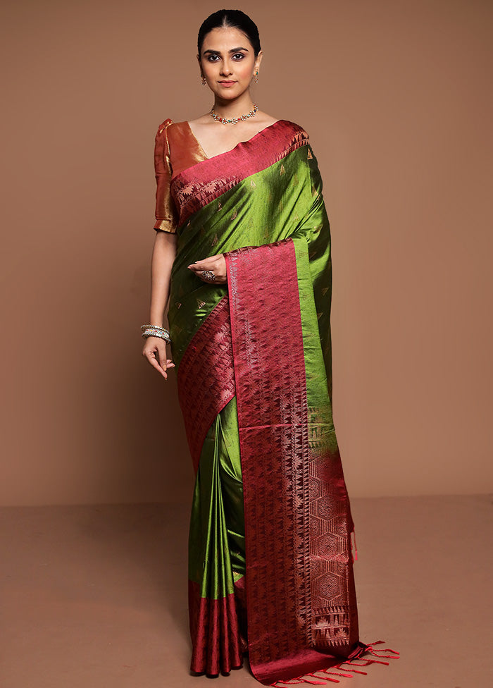 Green Dupion Silk Saree With Blouse Piece