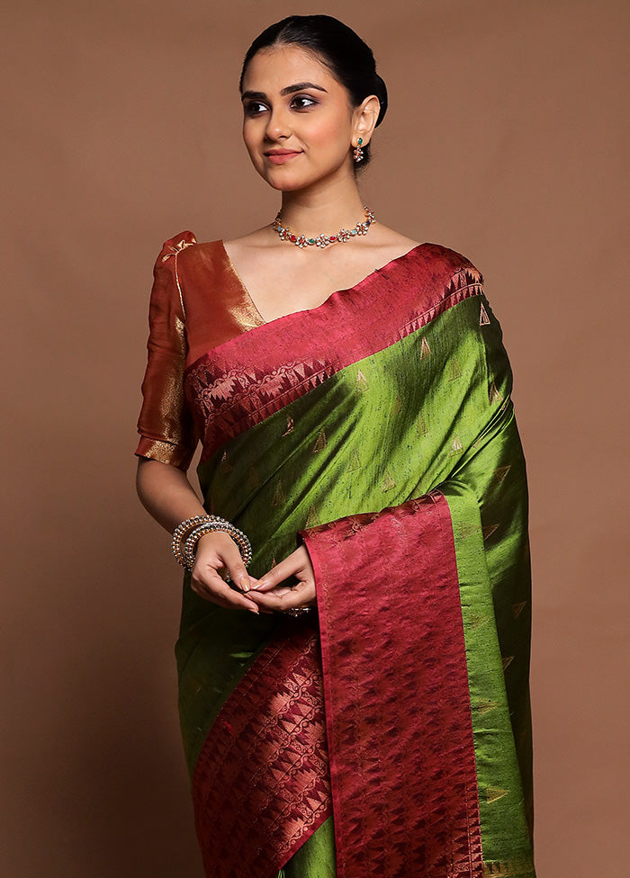 Green Dupion Silk Saree With Blouse Piece