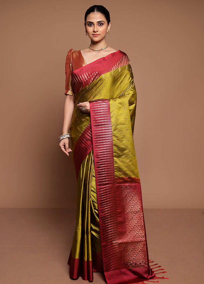 Green Dupion Silk Saree With Blouse Piece