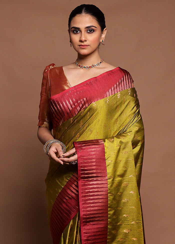 Green Dupion Silk Saree With Blouse Piece