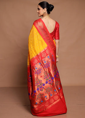 Yellow Kanjivaram Silk Saree With Blouse Piece