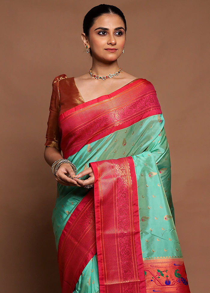 Green Kanjivaram Silk Saree With Blouse Piece