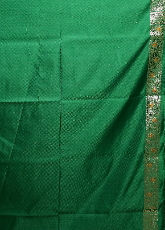 Green Banarasi Silk Saree With Blouse Piece