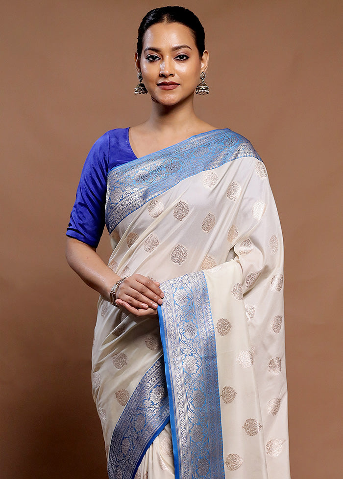 White Uppada Silk Saree With Blouse Piece