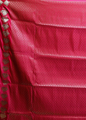 Pink Handloom Banarasi Pure Silk Saree With Blouse Piece