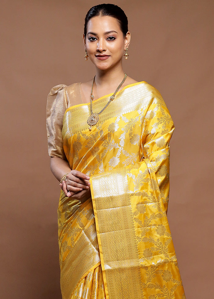 Yellow Uppada Silk Saree With Blouse Piece