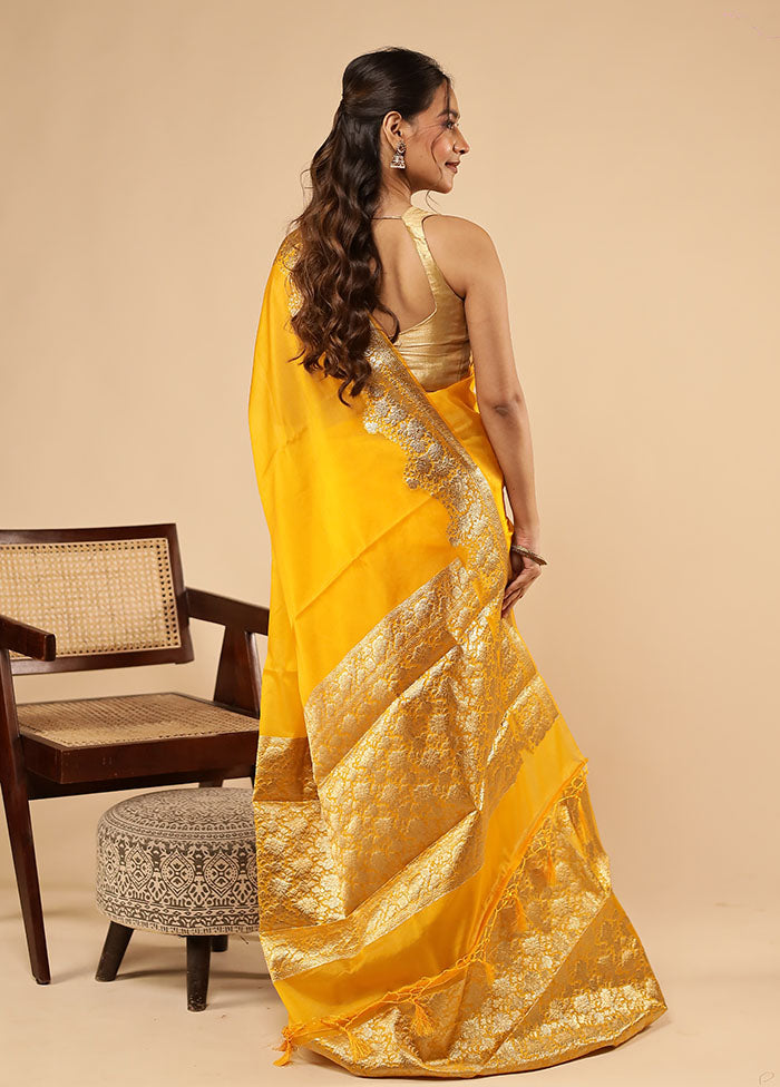 Yellow Organza Saree With Blouse Piece