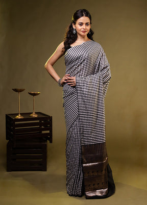 Black Dupion Silk Saree With Blouse Piece