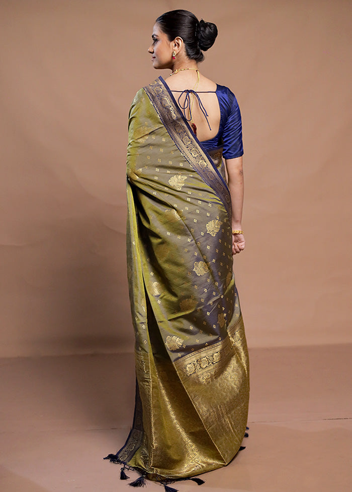 Green Dupion Silk Saree With Blouse Piece