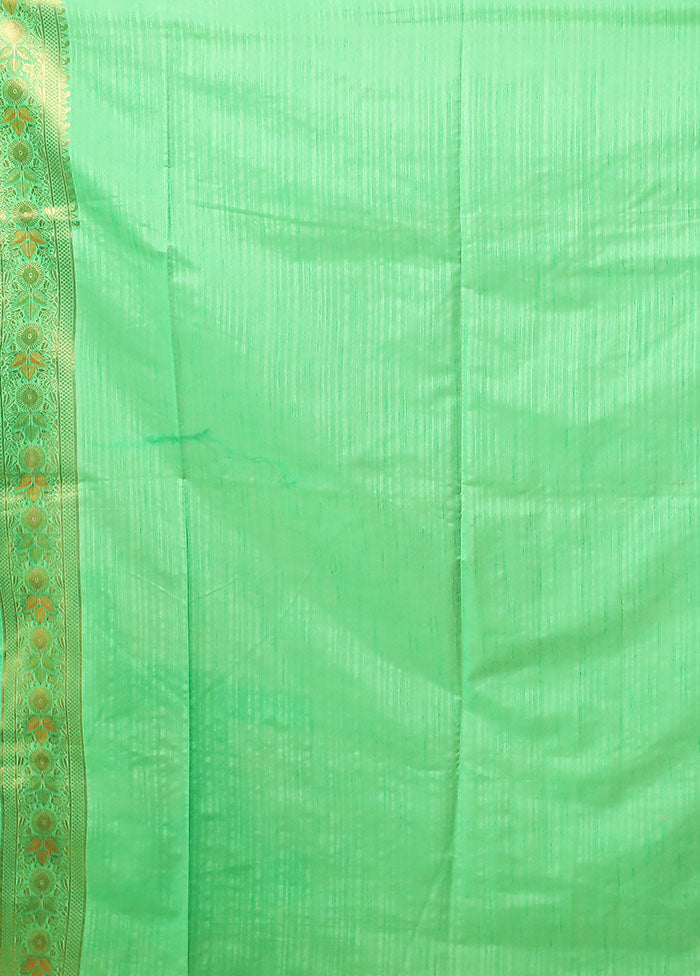 Green Dupion Silk Saree With Blouse Piece