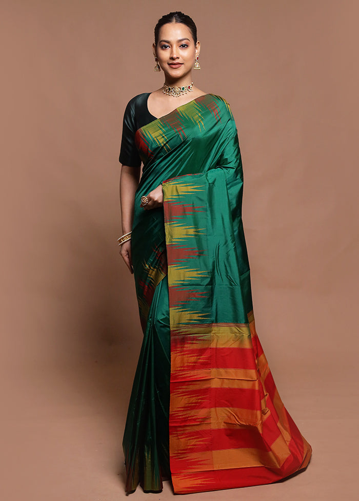 Green Handloom Kanjivaram Pure Silk Saree With Blouse Piece