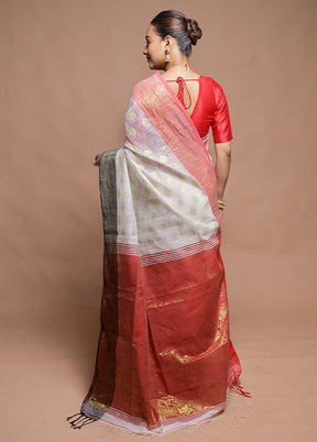 White Cotton Saree With Blouse Piece