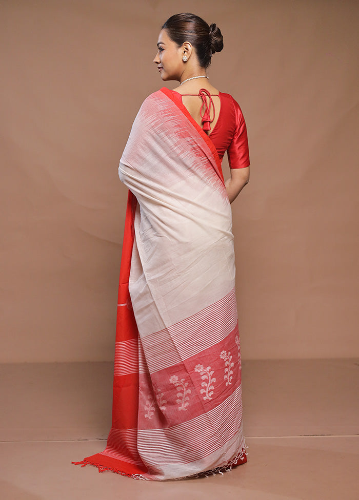 White Cotton Saree With Blouse Piece