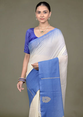 Cream Pure Cotton Saree With Blouse Piece