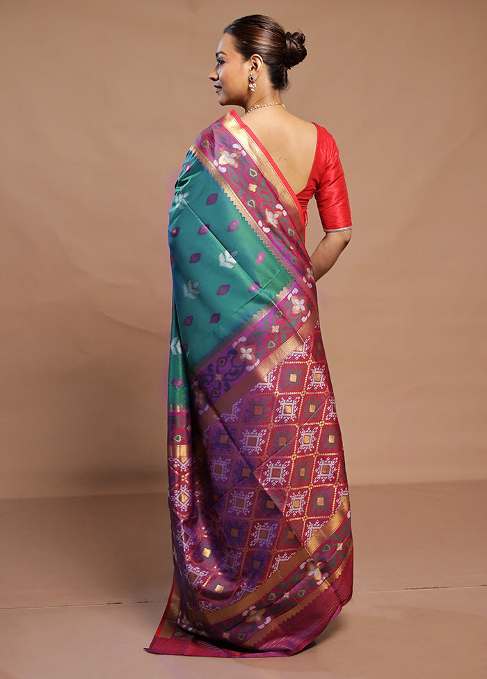 Green Dupion Silk Saree With Blouse Piece