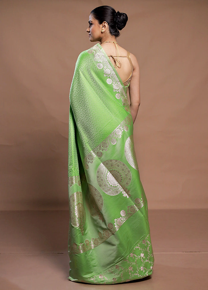 Green Tanchoi Silk Saree With Blouse Piece