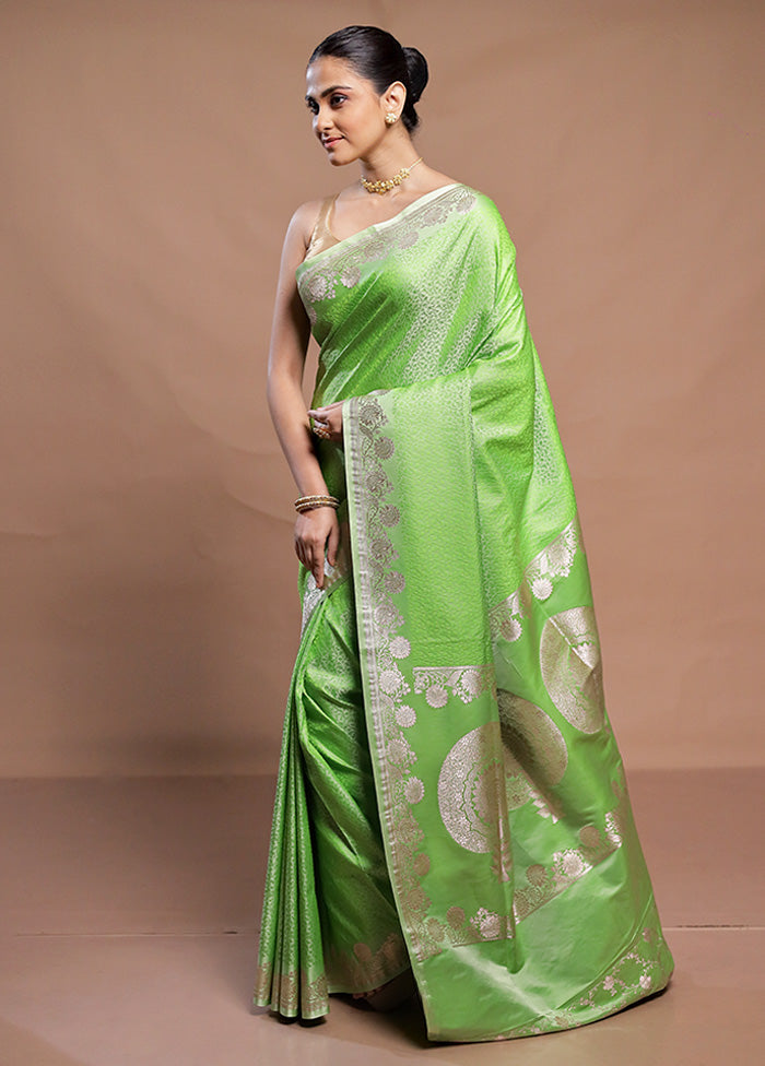 Green Tanchoi Silk Saree With Blouse Piece