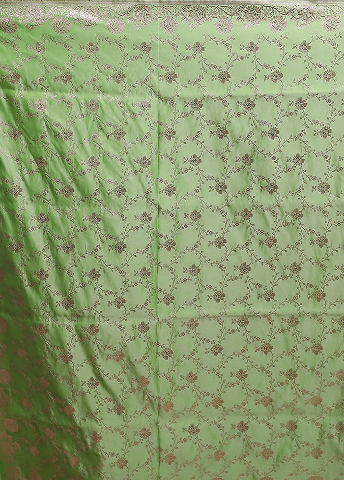 Green Tanchoi Silk Saree With Blouse Piece