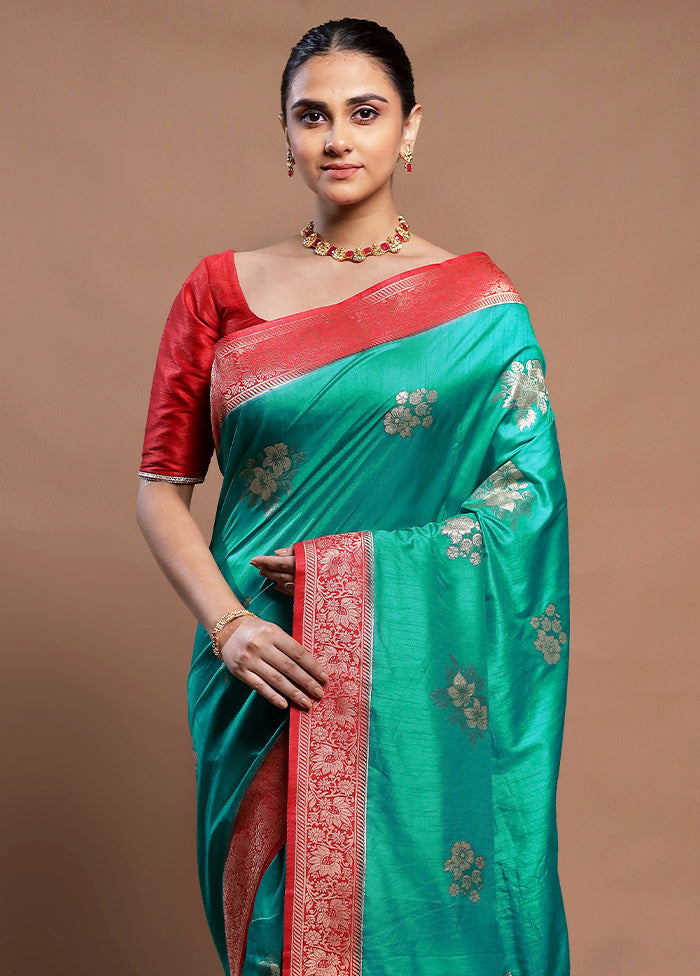 Green Dupion Silk Saree With Blouse Piece