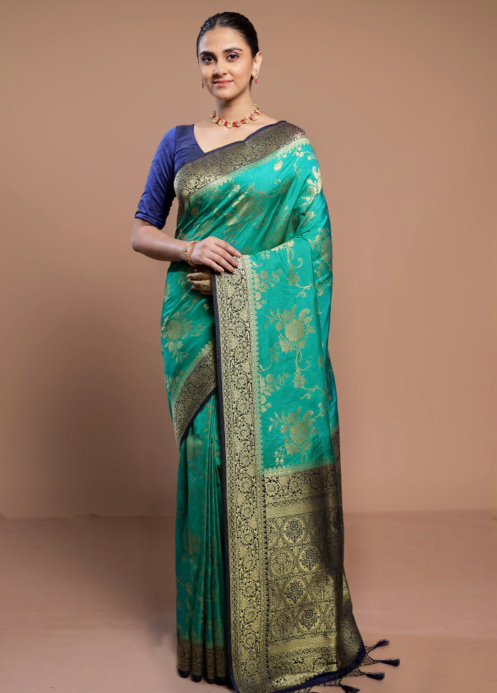 Green Dupion Silk Saree With Blouse Piece