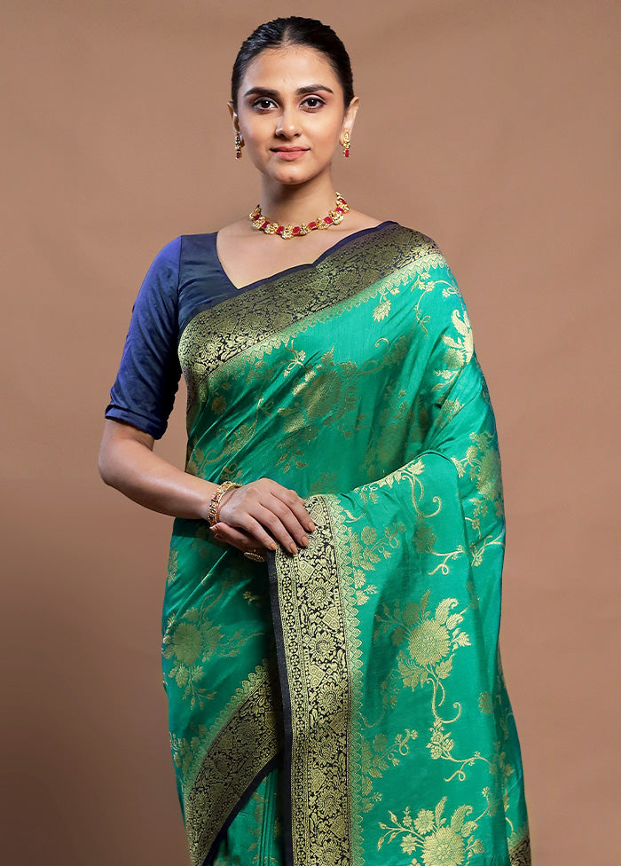 Green Dupion Silk Saree With Blouse Piece