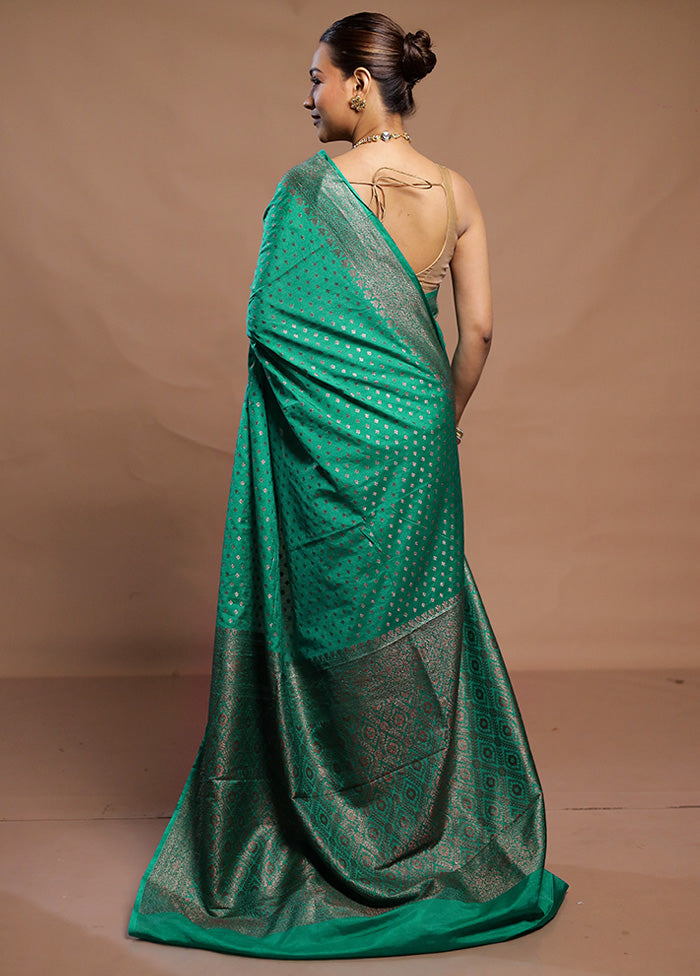 Green Dupion Silk Saree With Blouse Piece