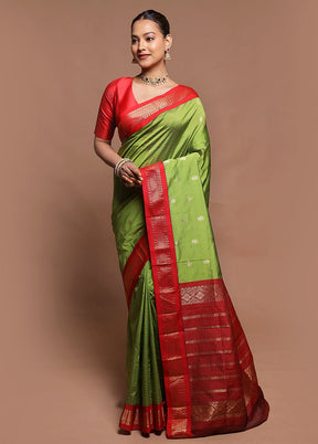 Green Kanjivaram Silk Saree With Blouse Piece