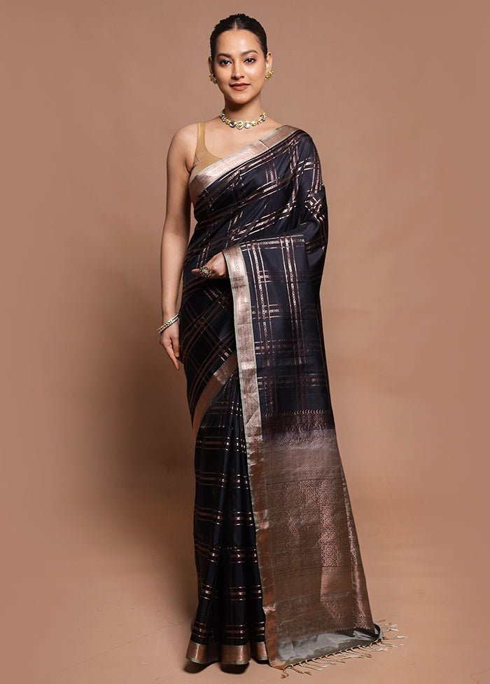 Black Handloom Kanchipuram Pure Silk Saree With Blouse Piece