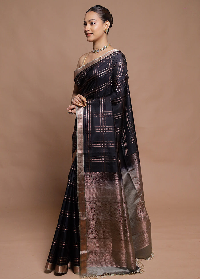 Black Handloom Kanchipuram Pure Silk Saree With Blouse Piece