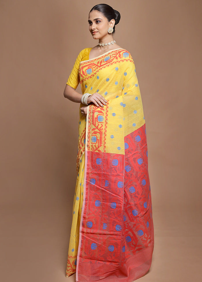 Red Tant Jamdani Saree Without Blouse Piece