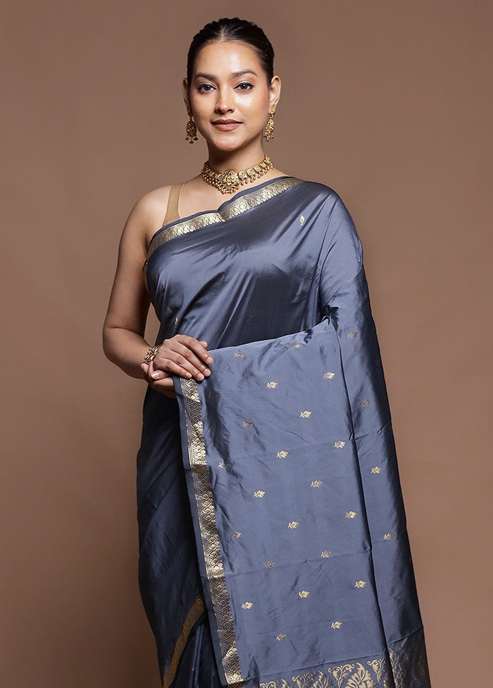 Grey Kanjivaram Silk Saree With Blouse Piece