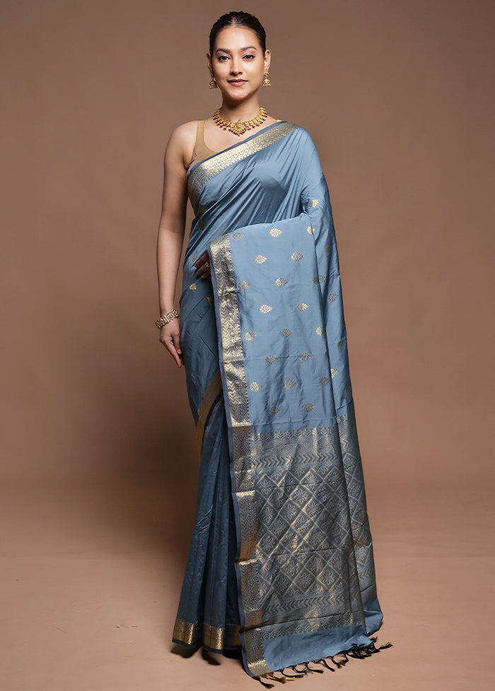 Green Kanjivaram Silk Saree With Blouse Piece