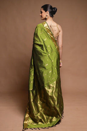 Green Kanjivaram Silk Saree With Blouse Piece