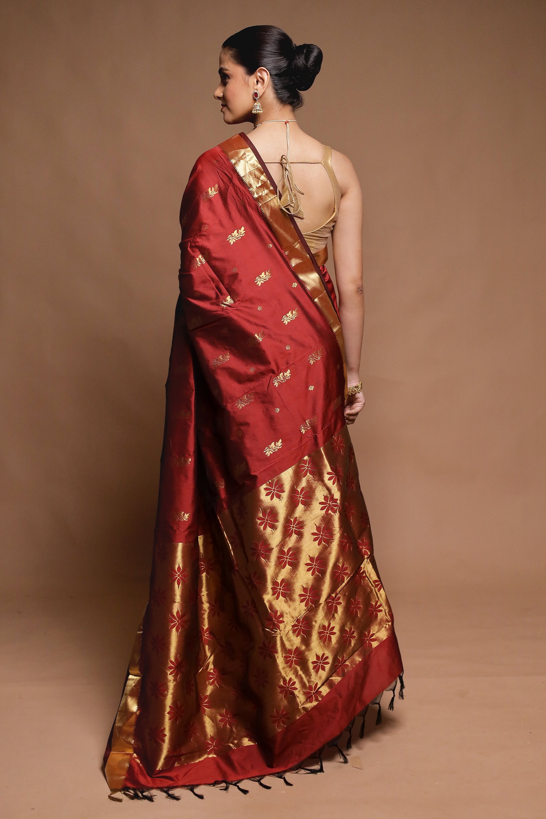 Maroon Kanjivaram Silk Saree With Blouse Piece