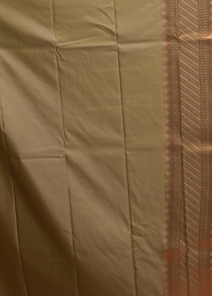 Green Dupion Silk Saree With Blouse Piece