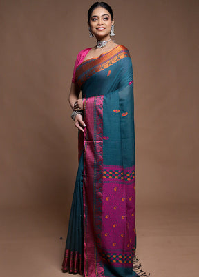 Green Cotton Saree With Blouse Piece