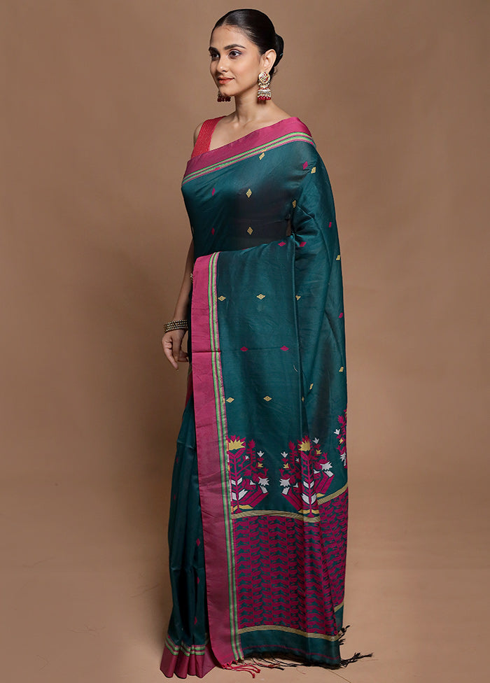 Green Cotton Saree With Blouse Piece