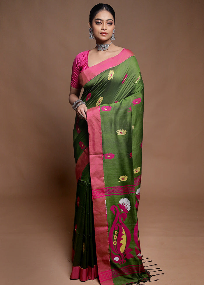 Green Cotton Saree With Blouse Piece