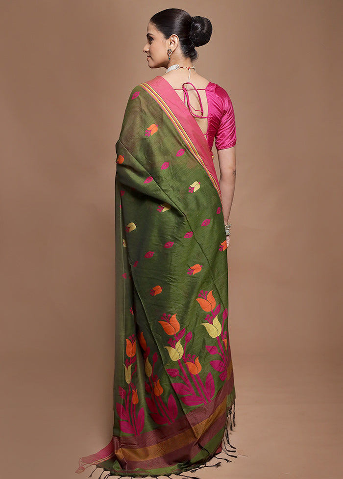 Green Pure Cotton Saree With Blouse Piece