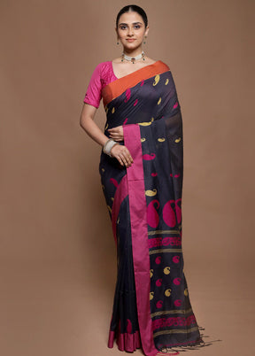 Grey Pure Cotton Saree With Blouse Piece