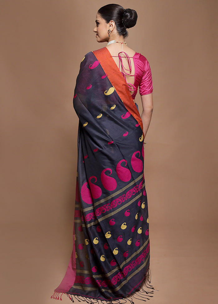 Grey Pure Cotton Saree With Blouse Piece