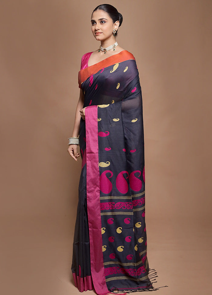 Grey Pure Cotton Saree With Blouse Piece