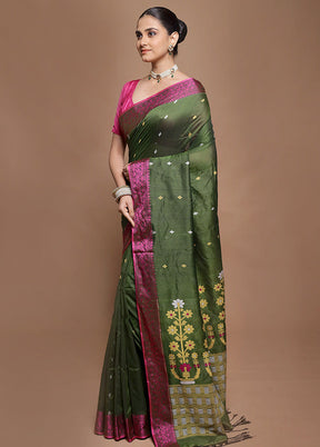 Green Pure Cotton Saree With Blouse Piece